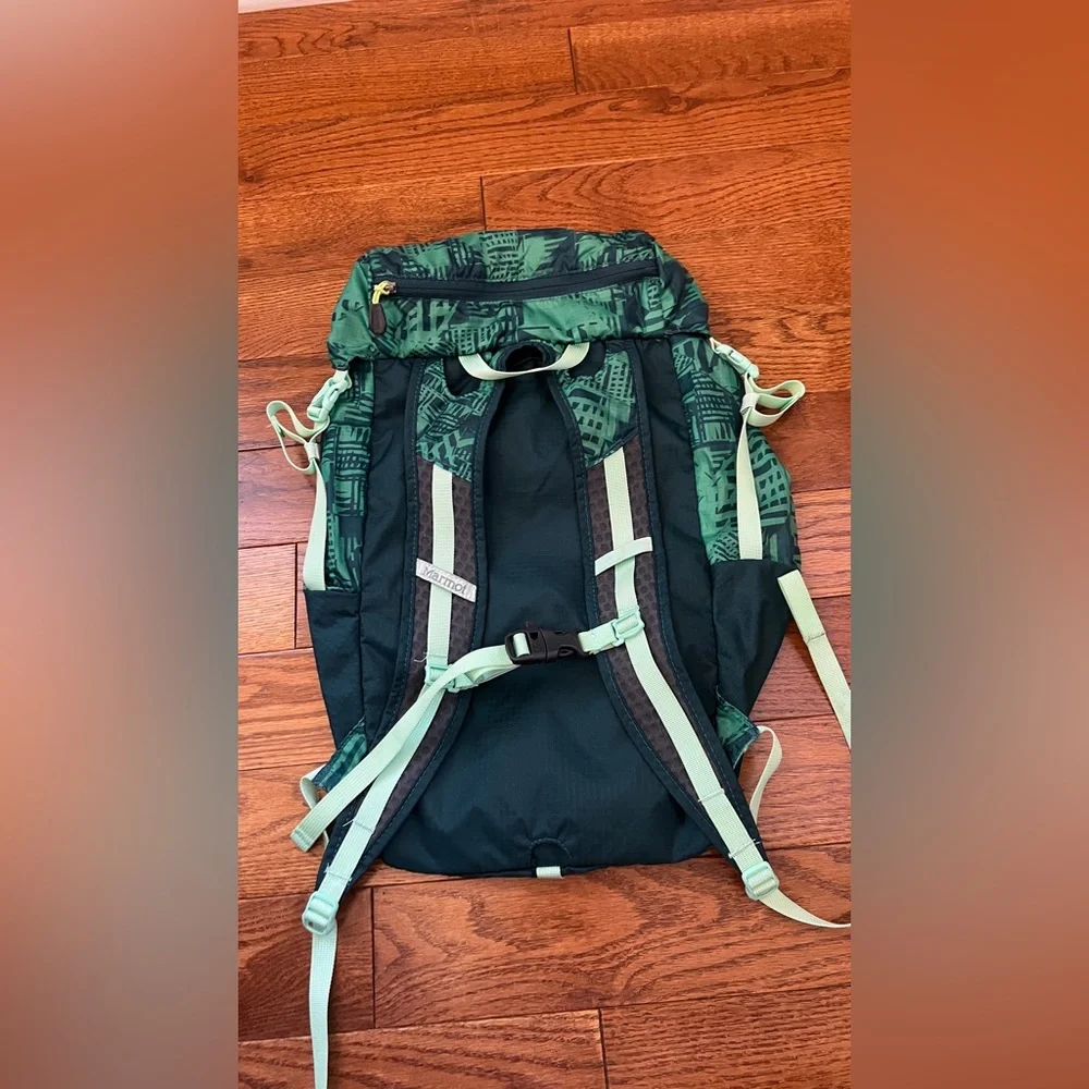 Marmot Kompressor Backpack Turf Green Deep Teal 18L